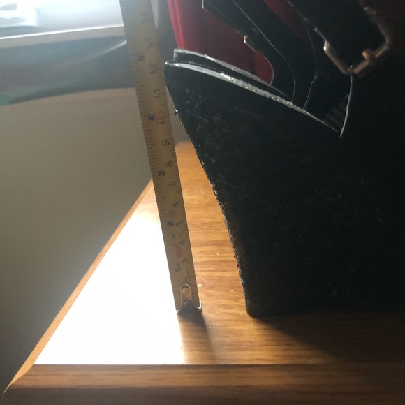 Black Satin Sequins Black 5" High Wedges Size 6 - Picture 5 of 5